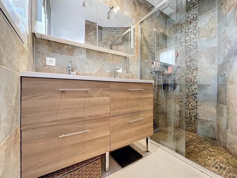 Villa - 184 m² - 4 pièces