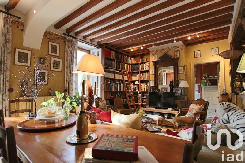 Maison - 411 m² - 9 pièces