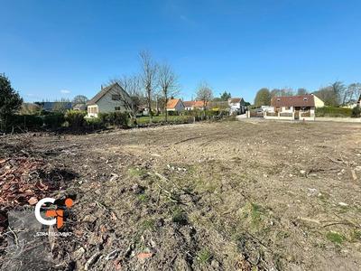 Terrain constructible - 812 m²