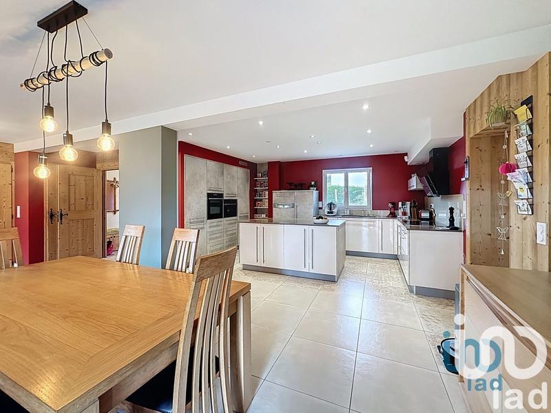 Maison de maîtres - 202 m² - 5 pièces