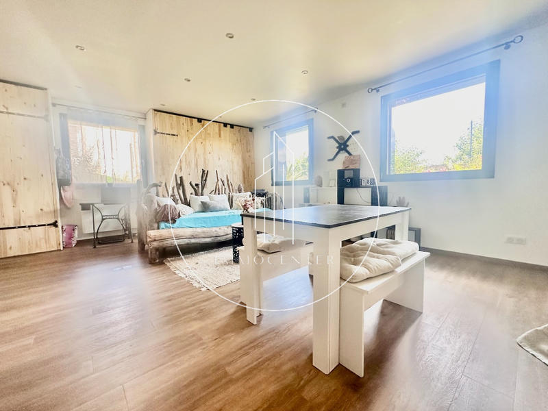 Villa - 190 m² - 7 pièces