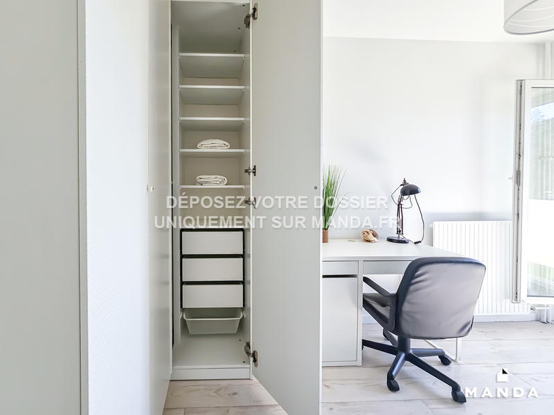 Chambre - 10 m² - 4 pièces