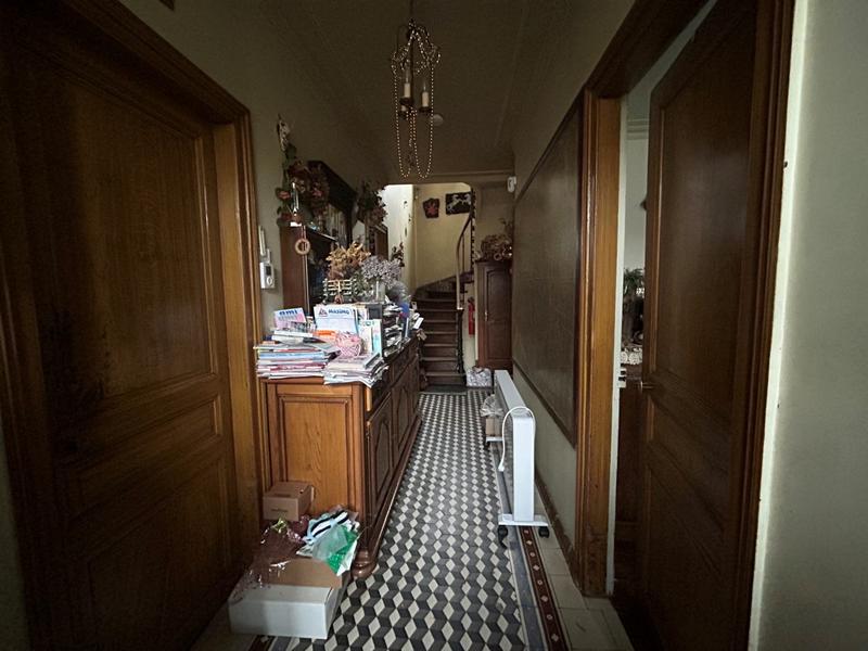 Maison - 170 m² - 9 pièces