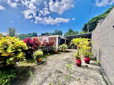 Maison - 239 m² - 9 pièces