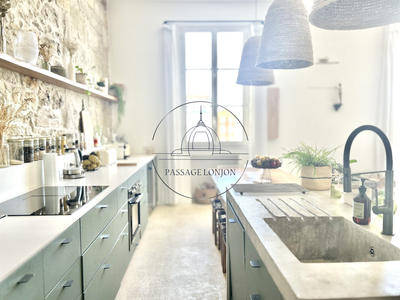 Appartement - 95 m² - 3 pièces