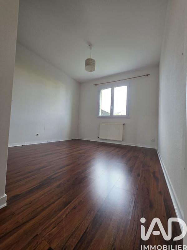 Maison - 162 m² - 8 pièces