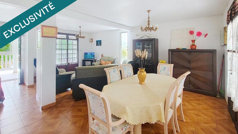 Maison - 138 m² - 6 pièces