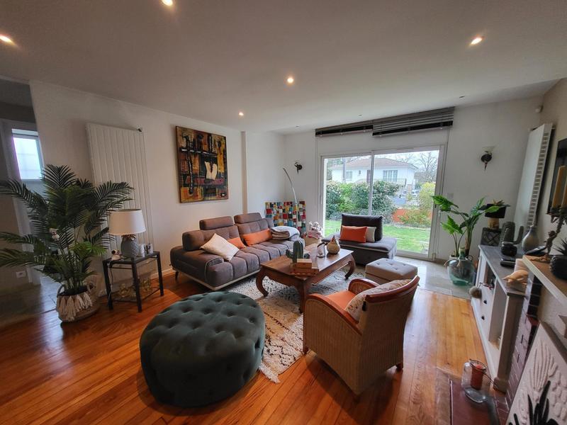 Maison - 160 m² - 6 pièces