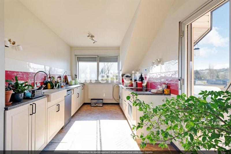 Appartement - 150 m² - 6 pièces