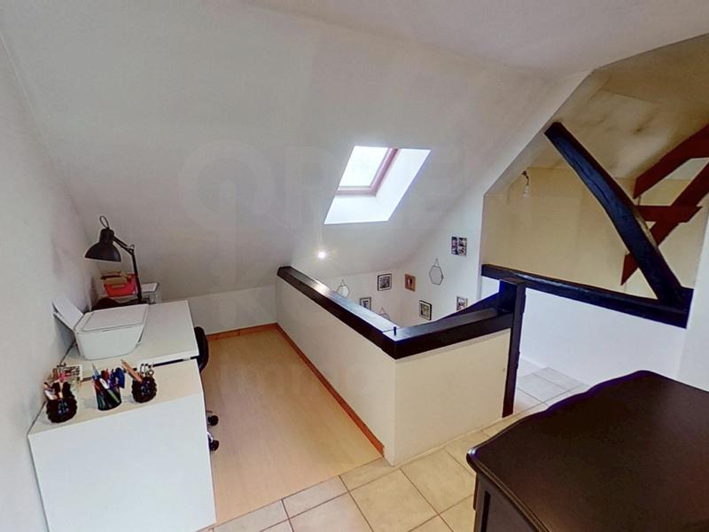 Maison - 216 m² - 7 pièces