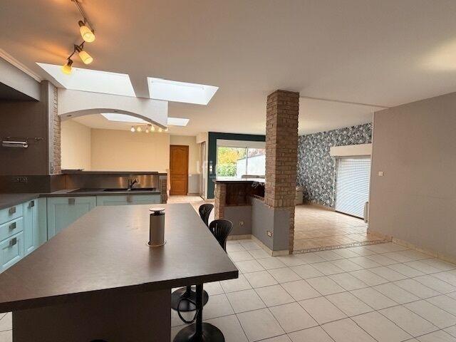 Maison - 160 m² - 7 pièces