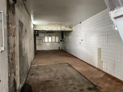 Parking / Garage - 115 m²