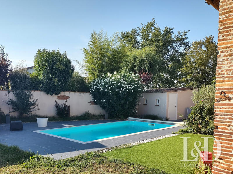 Maison - 200 m² - 6 pièces