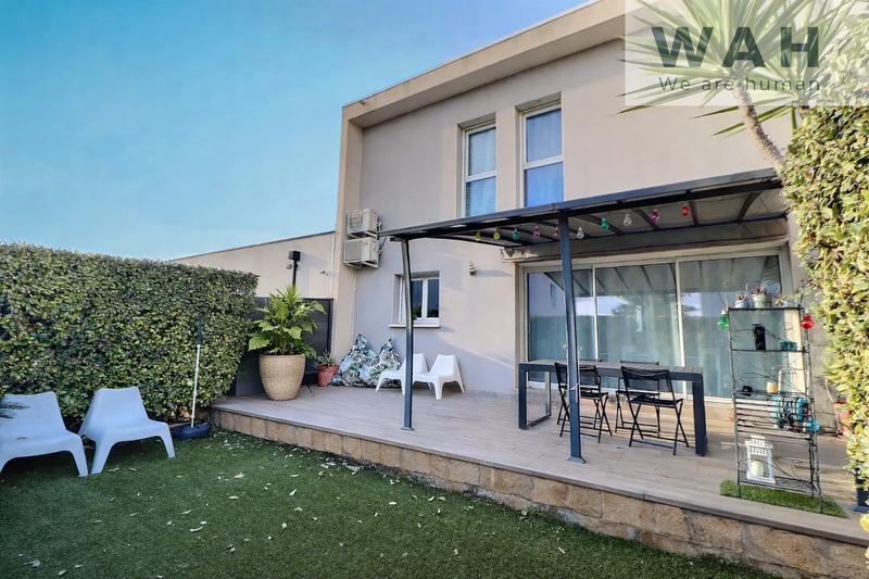 Maison - 90 m² - 4 pièces