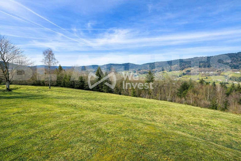 Maison - 270 m² - 8 pièces