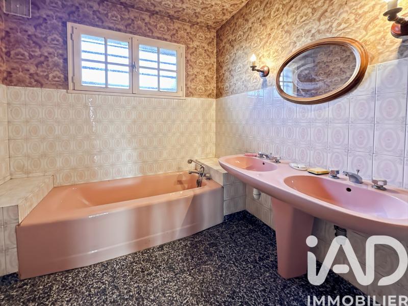 Maison - 192 m² - 6 pièces