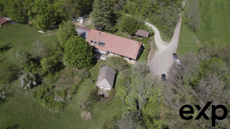 Maison - 198 m² - 8 pièces