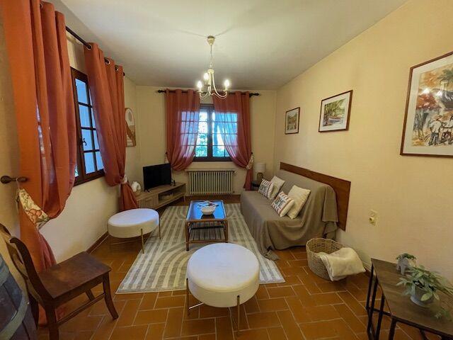 Maison - 205 m² - 7 pièces