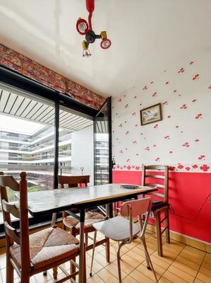 Appartement - 98 m² - 4 pièces