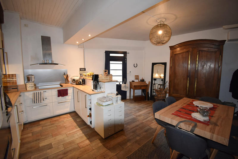 Maison de village - 101 m² - 4 pièces