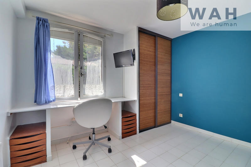 Maison - 195 m² - 8 pièces