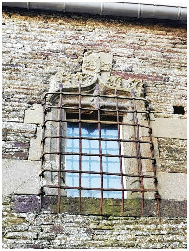 Maison - 260 m² - 7 pièces