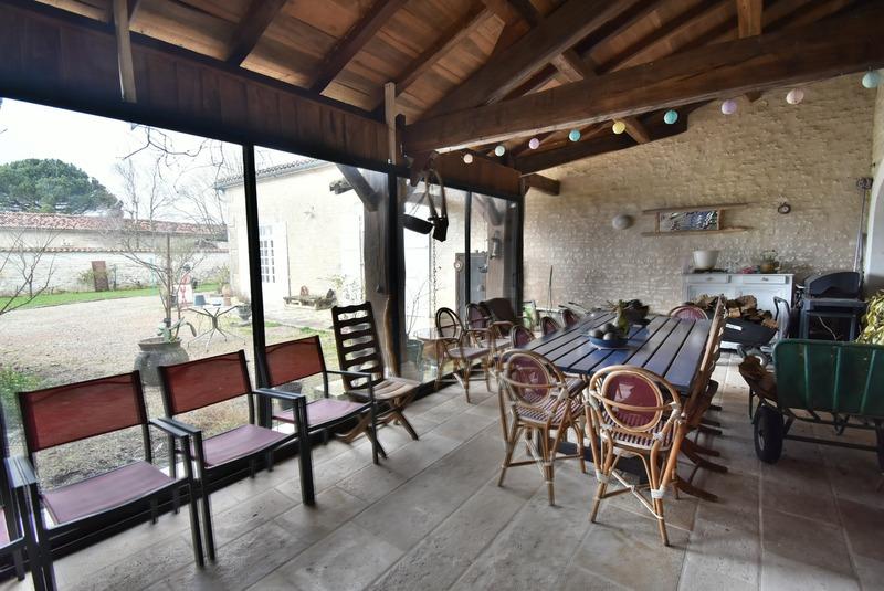 Maison en pierre - 162 m² - 4 pièces