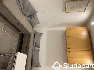 Chambre - 12 m² - 1 pièce