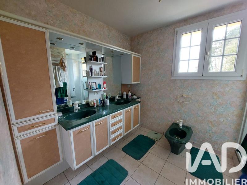 Maison - 172 m² - 7 pièces