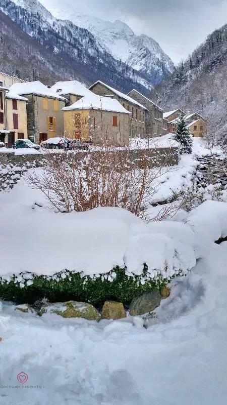 Maison de village - 87 m² - 5 pièces