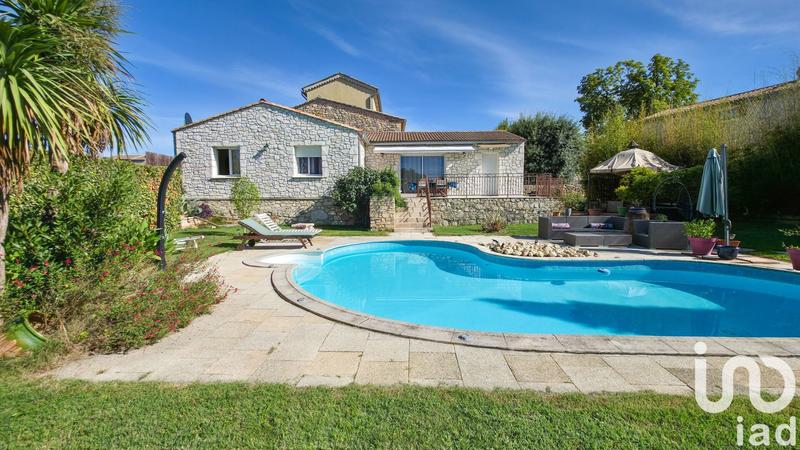 Maison - 98 m² - 5 pièces