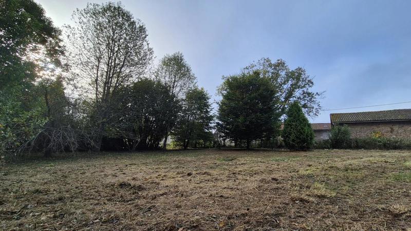 Terrain constructible - 2 812 m²