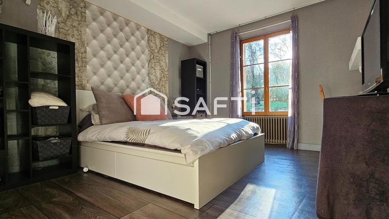 Maison - 227 m² - 8 pièces