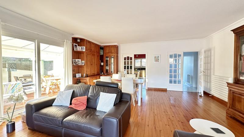 Maison contemporaine - 182 m² - 5 pièces