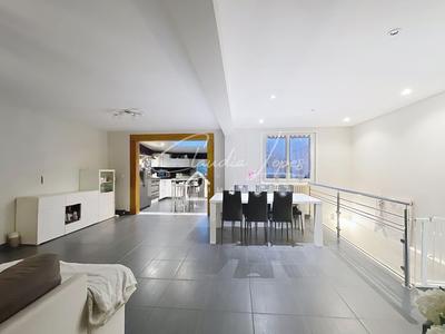 Maison - 116 m² - 5 pièces