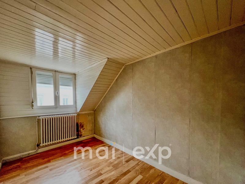 Maison traditionnelle - 91 m² - 5 pièces