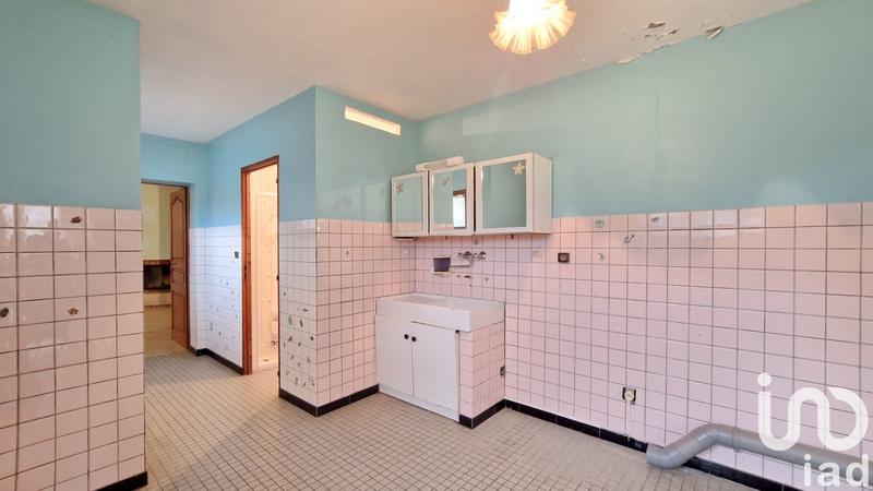 Maison - 256 m² - 9 pièces