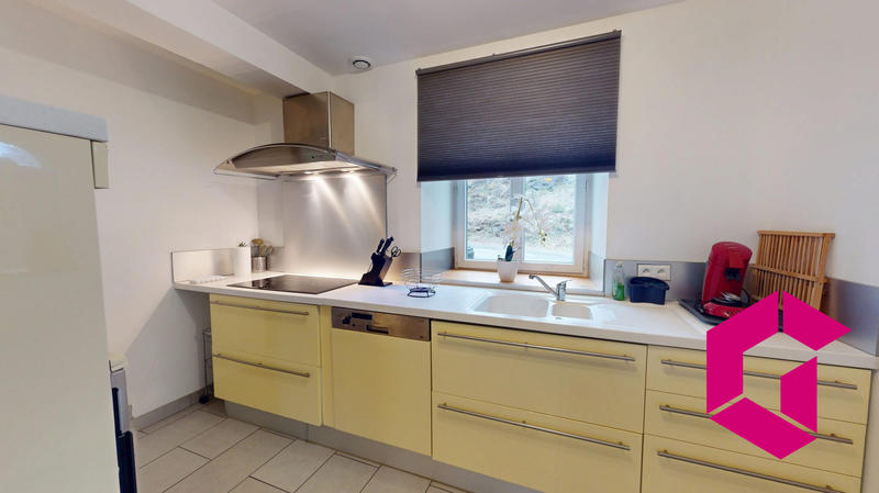 Maison - 102 m² - 4 pièces