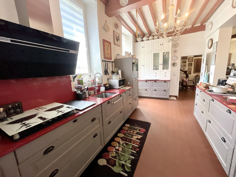 Maison - 206 m² - 8 pièces