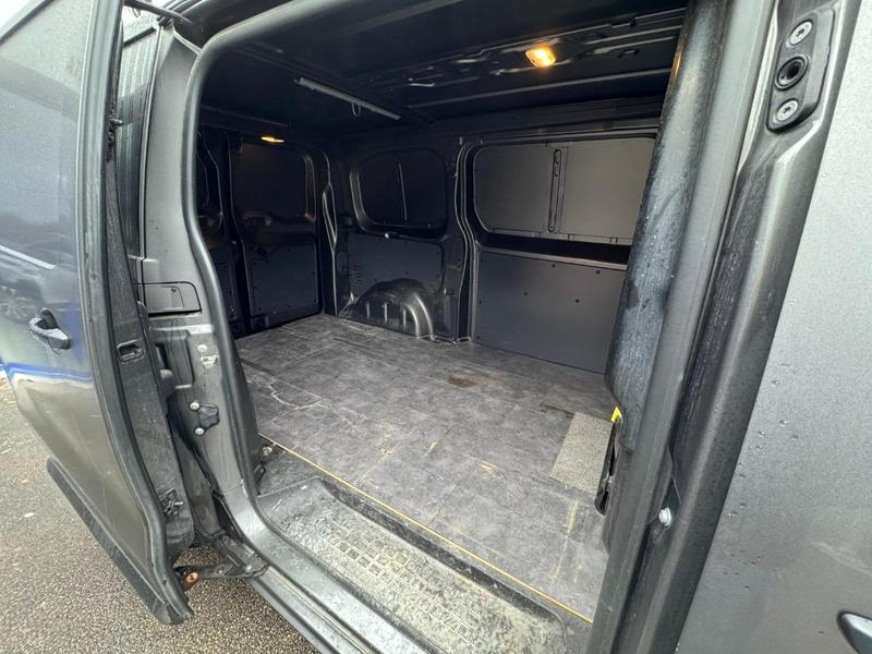 Peugeot Expert III Fourgon Standard 2.0 Bluehdi - 180 s&amp;S Bv Eat8 Asphalt