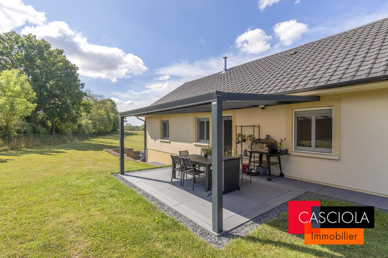 Maison - 216 m² - 7 pièces