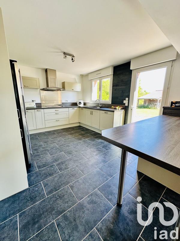 Maison - 180 m² - 8 pièces