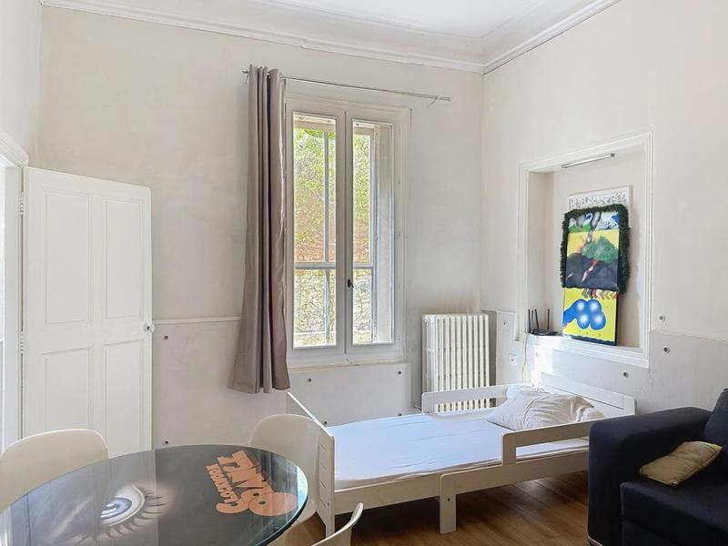 Propriété - 270 m² - 9 pièces