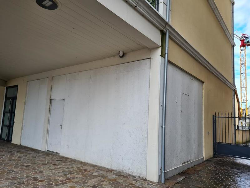 Local commercial - 84 m²