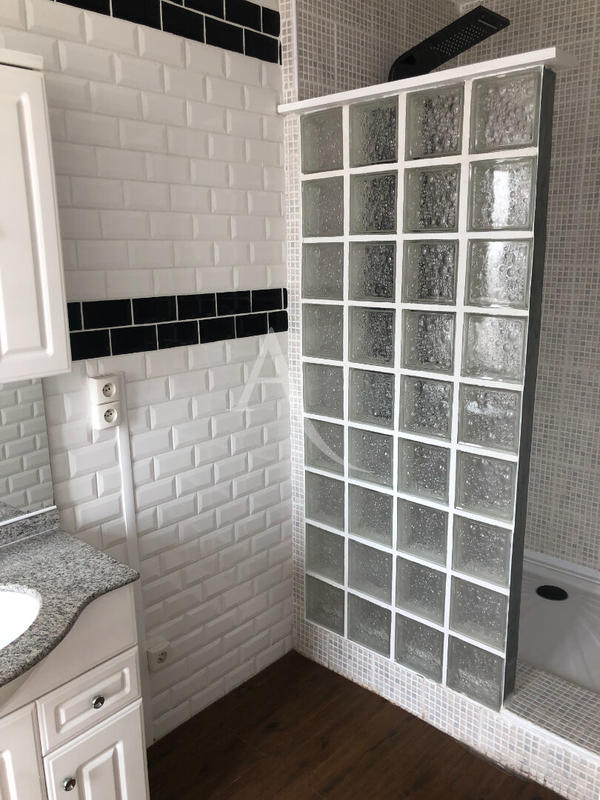 Appartement - 96 m² - 4 pièces