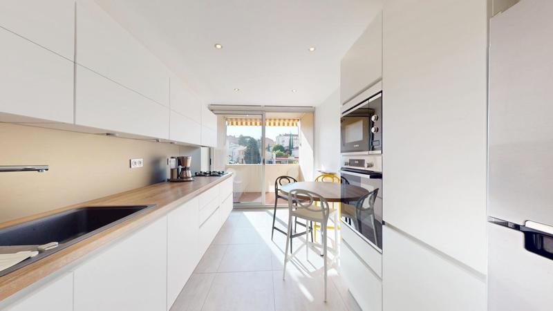 Appartement - 89 m² - 3 pièces