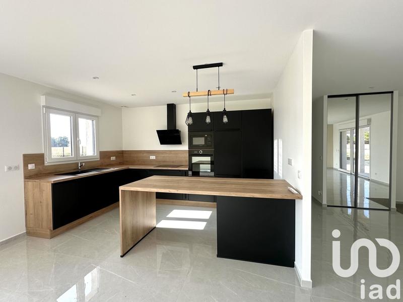 Maison - 120 m² - 5 pièces