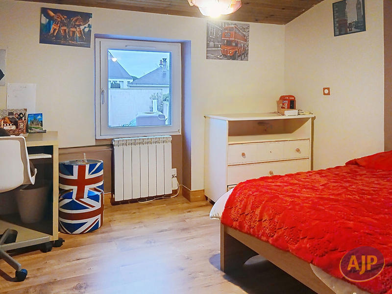 Maison - 94 m² - 4 pièces