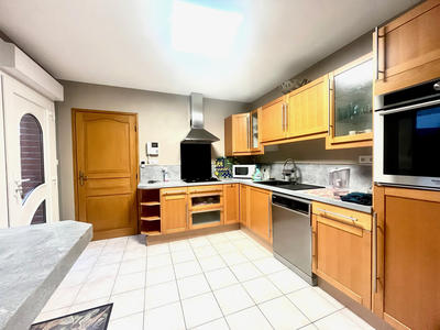 Maison - 190 m² - 7 pièces