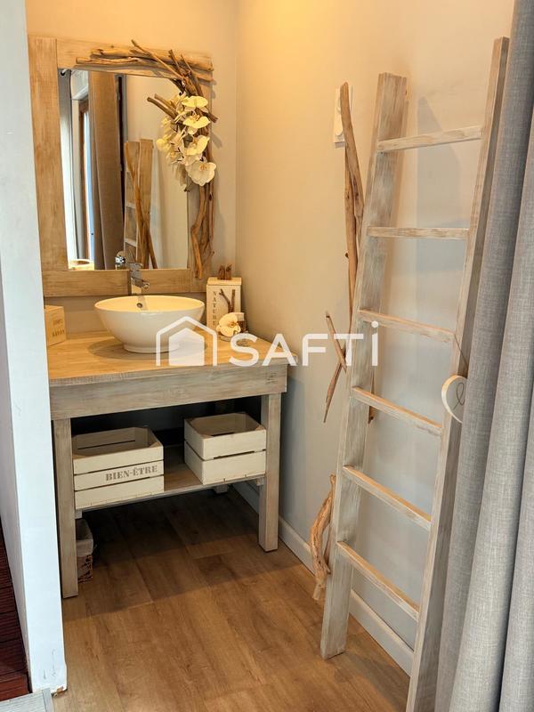 Maison - 245 m² - 4 pièces